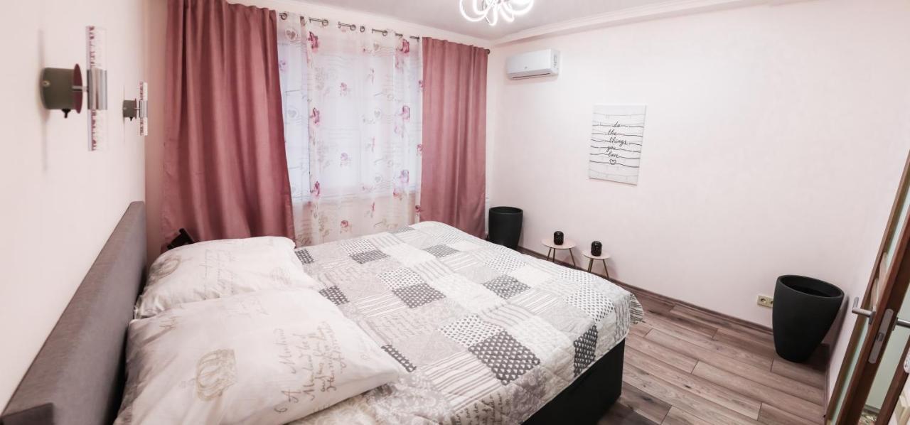 Royal House Apartment كييف المظهر الخارجي الصورة
